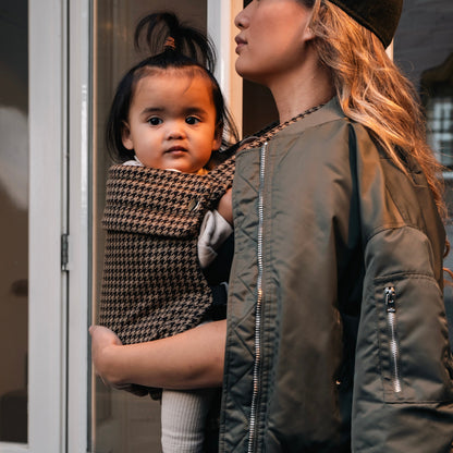 Dětské nosítko - Houndstooth Brown